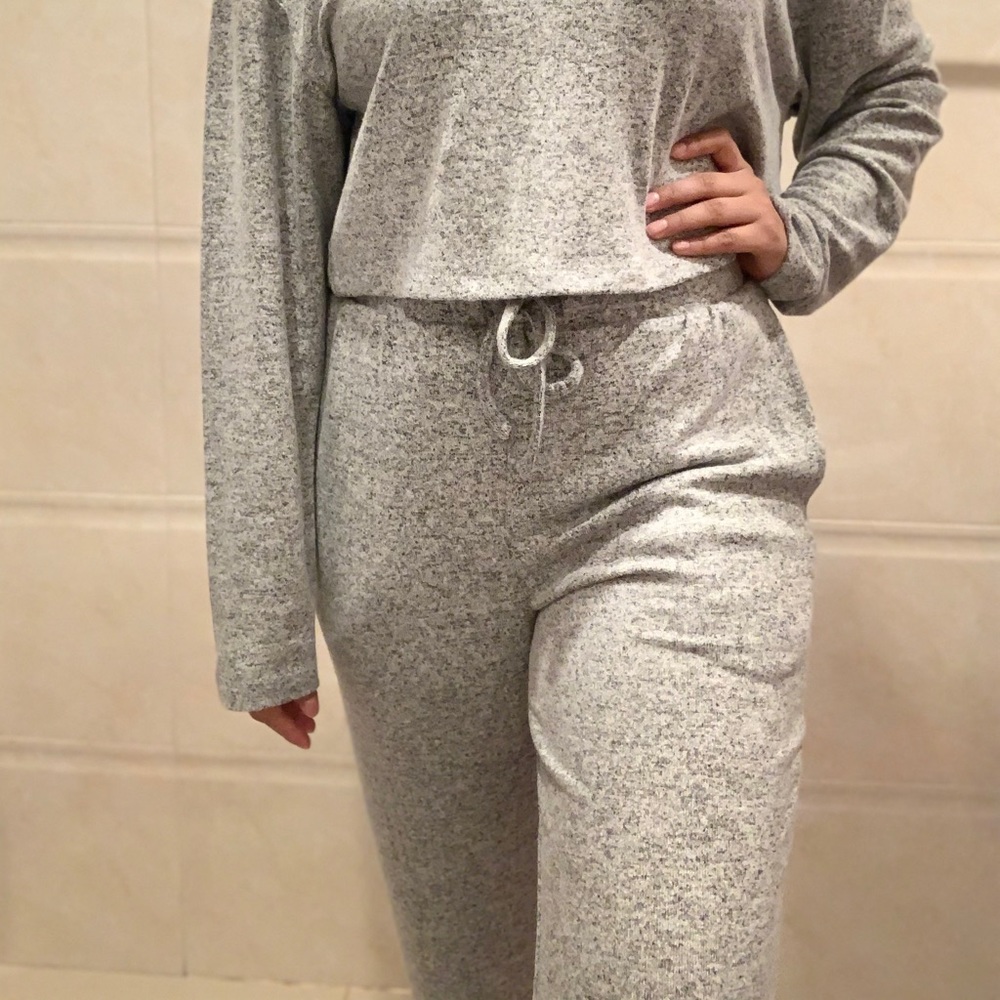 Pajama set - Picture 3 of 3